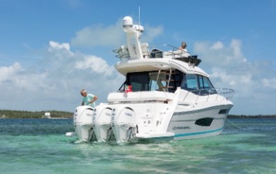 Regal 38 FXO, outboard power