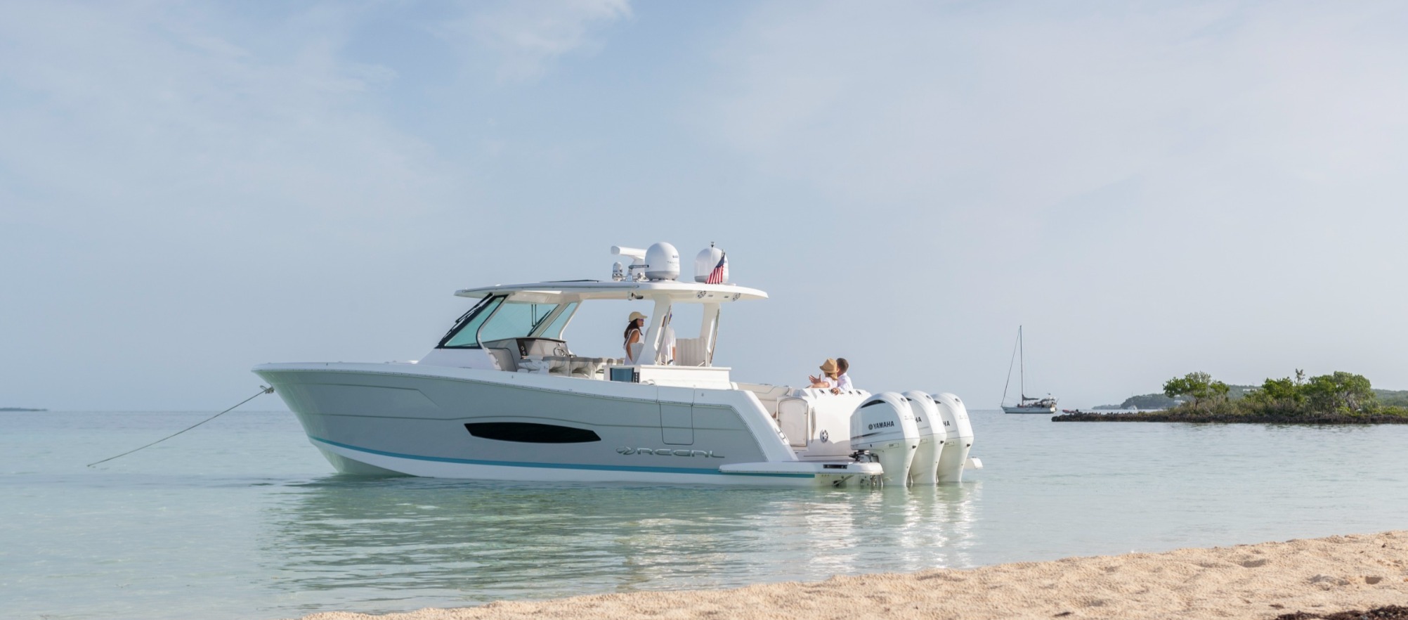 Regal SAV 38, sports activity boat