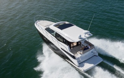 Regal 36 Grande Coupe, salon