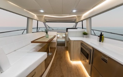 Regal 36 Grande Coupe, flip up seats