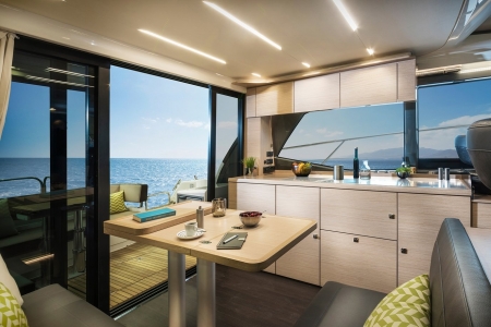 bavaria r40 fly image 2