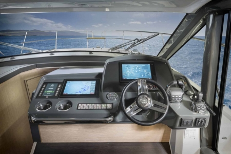 bavaria r40 coupe new boat for sale - clipper marine uk image 4