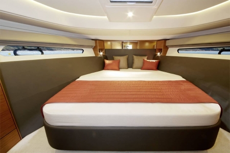 bavaria s45 ht new boat for sale - clipper marine uk image 5