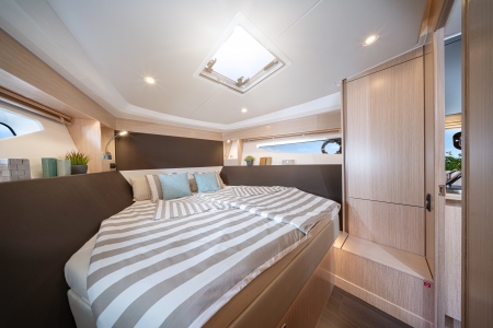 bavaria sr38 new boat for sale - clipper marine uk image 7