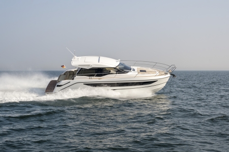 bavaria sr38 new boat for sale - clipper marine uk image 8