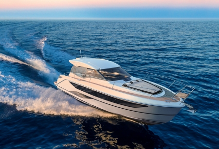 bavaria sr38 new boat for sale - clipper marine uk image 4