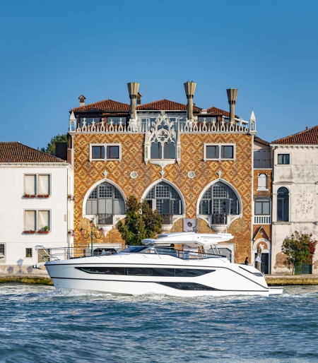 bavaria sr38 new boat for sale - clipper marine uk image 10