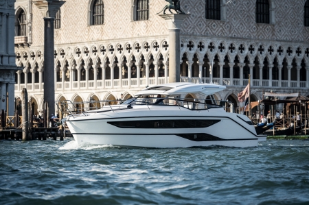 bavaria sr38 new boat for sale - clipper marine uk image 6