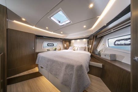 bavaria virtess 420 fly new boat for sale image 4