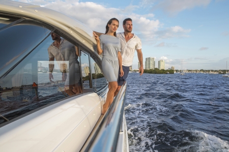 bavaria virtess 420 coupe new boat for sale - clipper marine uk image 4