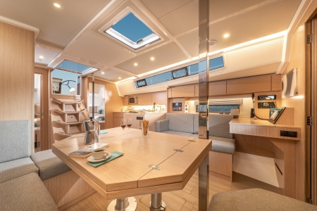 bavaria c42 new boat for sale - clipper marine uk image 3
