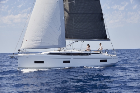 bavaria c38 new boat for sale - clipper marine uk image 1
