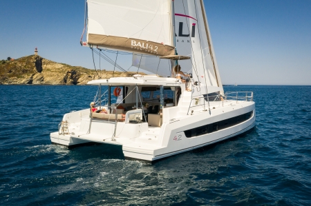 bali 4.2 new boat for sale - clipper marine uk image 3