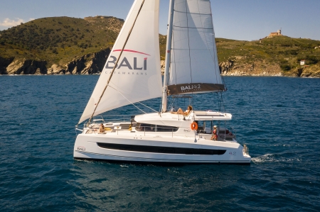 bali 4.2 new boat for sale - clipper marine uk image 1