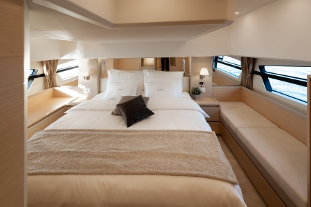 greenline 45 coupe new boat for sale - clipper marine uk image 1