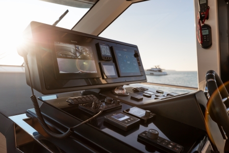 greenline 45 coupe new boat for sale - clipper marine uk image 6