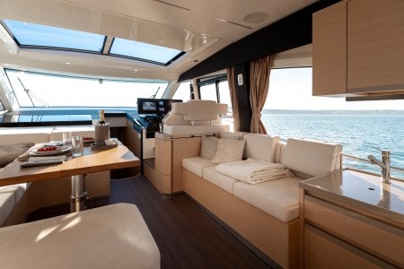 greenline 45 coupe new boat for sale - clipper marine uk image 10