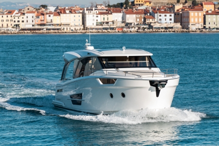greenline 45 coupe new boat for sale - clipper marine uk image 1
