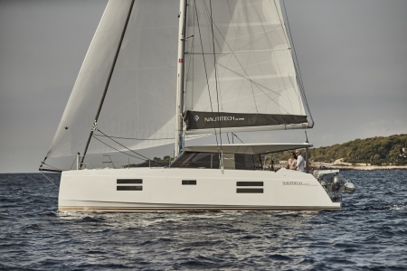 nautitech 40 open new boat for sale - clipper marine uk image 3