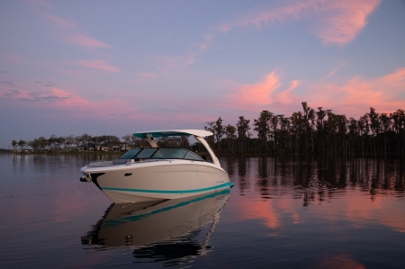 regal ls9 new boat for sale - clipper marine uk image 6