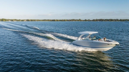 regal ls9 new boat for sale - clipper marine uk image 5