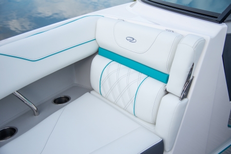 regal ls4 new boat for sale - clipper marine uk image 15