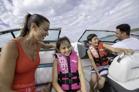 regal ls4 new boat for sale - clipper marine uk image 7