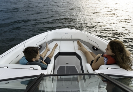 regal ls4 new boat for sale - clipper marine uk image 14