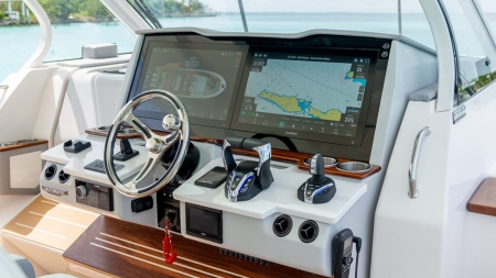 regal sav 43 new boat for sale - clipper marine uk image 6