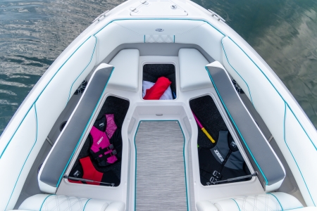 regal lx4 new boat for sale - clipper marine uk image 18