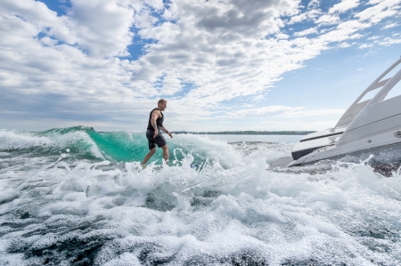 regal ls2 surf new boat for sale - clipper marine uk image 1