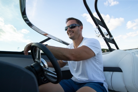 regal ls4 surf new boat for sale - clipper marine uk image 9