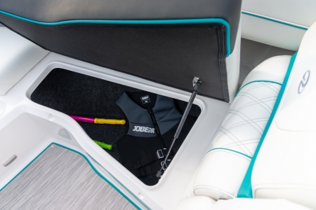 regal ls4 surf new boat for sale - clipper marine uk image 15