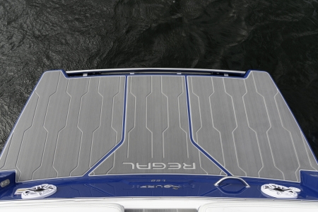 regal ls9 surf new boat for sale - clipper marine image 8