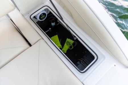 regal ls4c new boat for sale - clipper marine uk image 5