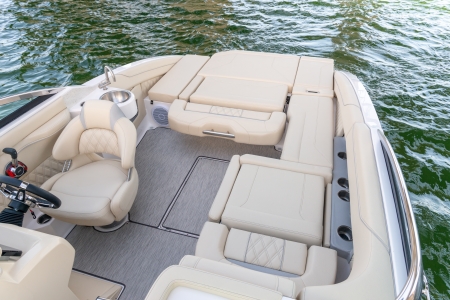 regal ls4c new boat for sale - clipper marine uk image 7