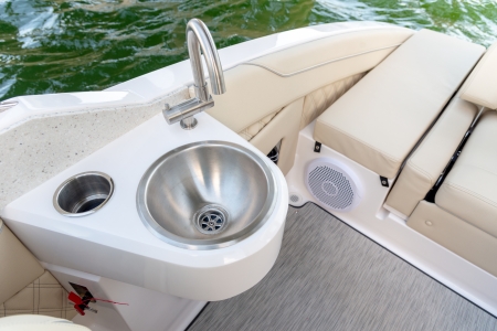 regal ls4c new boat for sale - clipper marine uk image 9