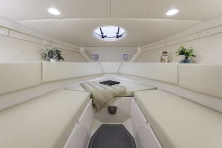 regal ls4c new boat for sale - clipper marine uk image 11