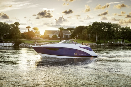 regal 26 express new boat for sale - clipper marine uk image 1