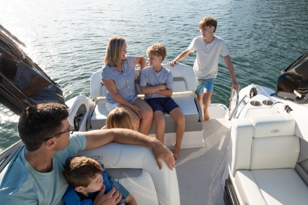 regal 28 express new boat for slae - clipper marine uk image 11