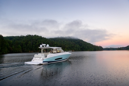 regal 36 grande coupe new boat for sale - clipper marine uk image 7