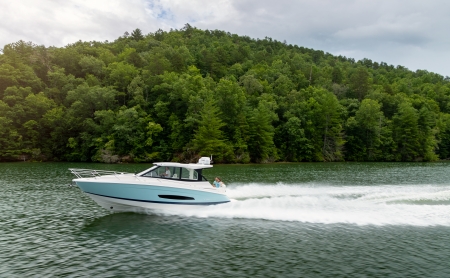 regal 36 grande coupe new boat for sale - clipper marine uk image 1