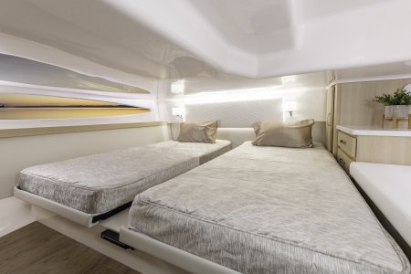 regal 38 grande coupe new boat for sale - clipper marine uk image 8