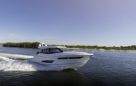 regal 38 xo new boat for sale - clipper marine uk image 1