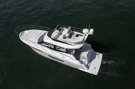 regal 38 fly new boat for sale - clipper marine uk image 3