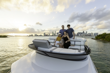 regal 38 fly new boat for sale - clipper marine uk image 9