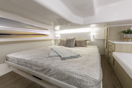 regal 38 fxo new boat for sale - clipper marine uk image 15