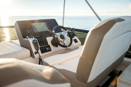 regal 42 fly new boat for slae - clipper marine uk image 8