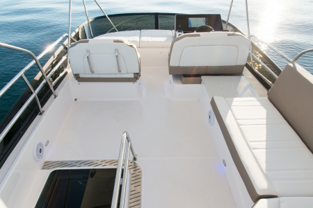 regal 42 fly new boat for slae - clipper marine uk image 10