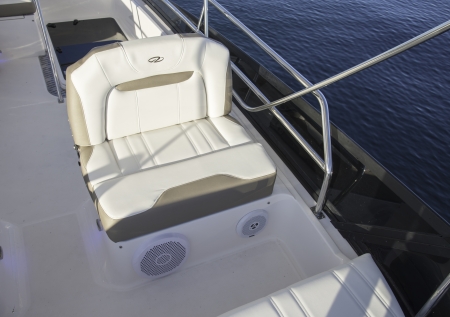 regal 42 fly new boat for slae - clipper marine uk image 20